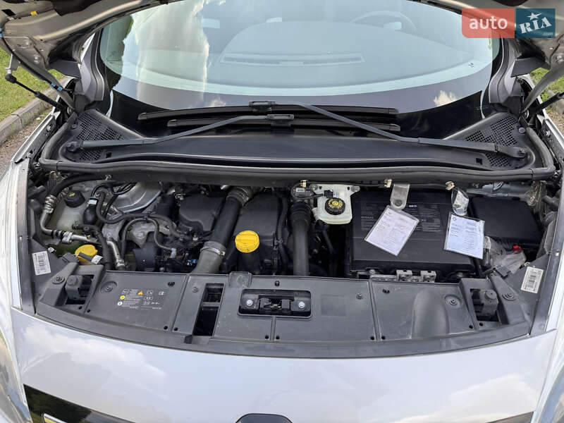 Минивэн Renault Grand Scenic 2015 в Ровно