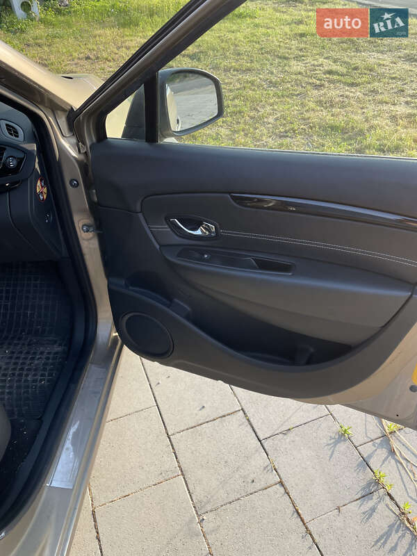 Мінівен Renault Grand Scenic 2014 в Стрию