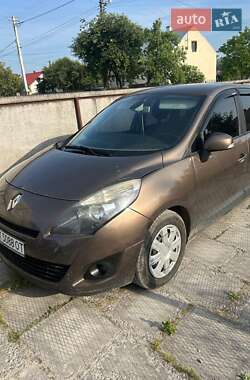 Минивэн Renault Grand Scenic 2010 в Ивано-Франковске