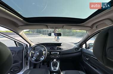 Минивэн Renault Grand Scenic 2012 в 