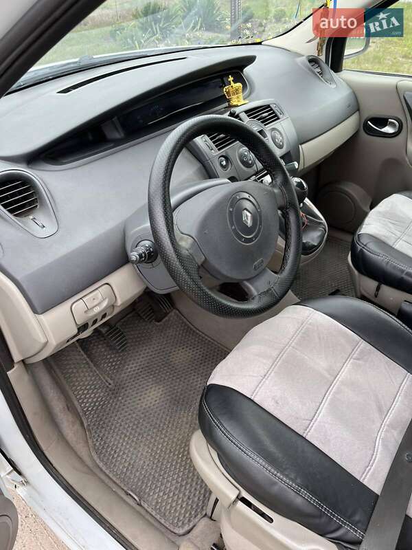 Мінівен Renault Grand Scenic 2004 в Сарнах