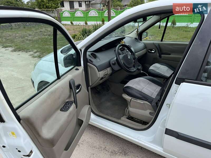 Мінівен Renault Grand Scenic 2004 в Сарнах