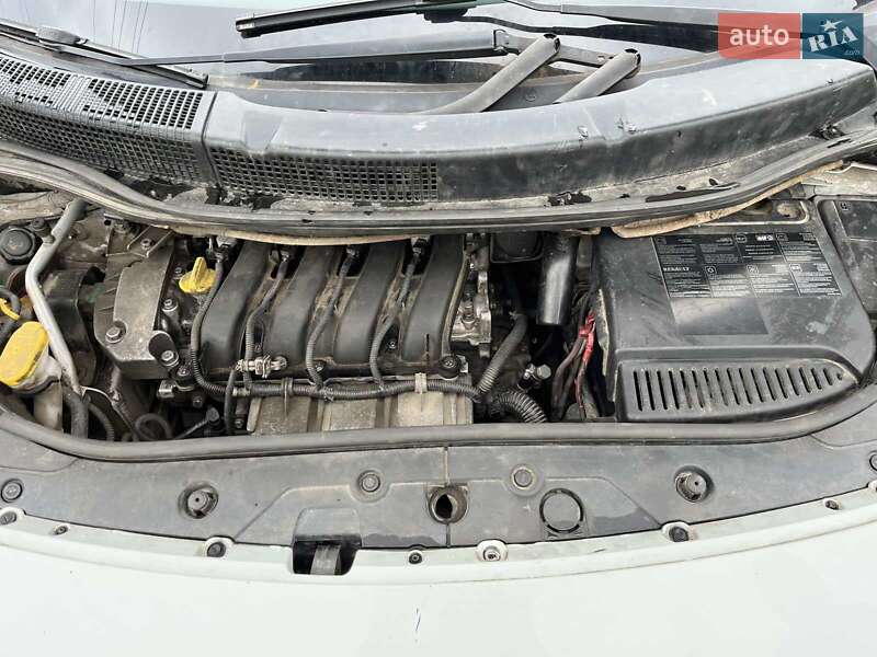 Мінівен Renault Grand Scenic 2004 в Сарнах