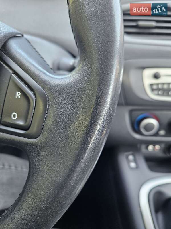 Мінівен Renault Grand Scenic 2012 в Вінниці фото 17 Мінівен Renault Grand Scenic 2012 в Вінниці