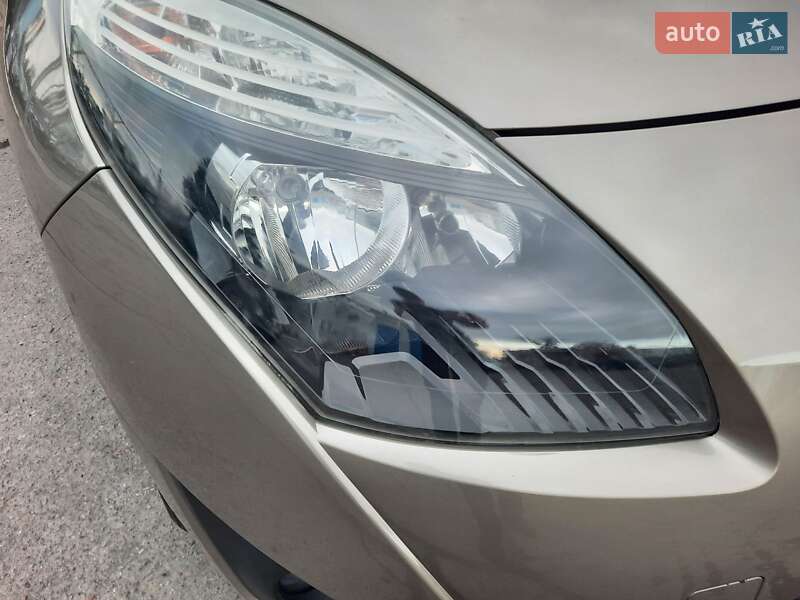Мінівен Renault Grand Scenic 2010 в Полтаві