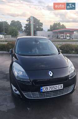 Минивэн Renault Grand Scenic 2011 в 