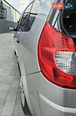 Минивэн Renault Grand Scenic 2008 в 