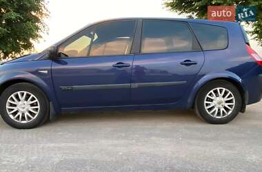 Минивэн Renault Grand Scenic 2004 в 