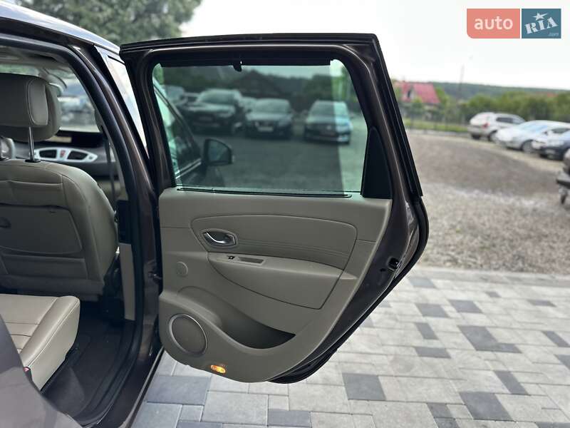 Минивэн Renault Grand Scenic 2011 в Ивано-Франковске