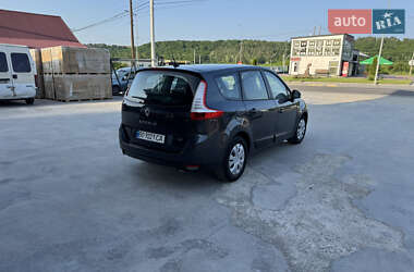 Минивэн Renault Grand Scenic 2010 в 