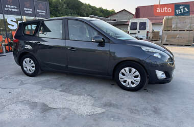 Минивэн Renault Grand Scenic 2010 в 