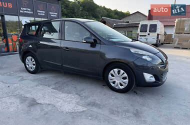 Минивэн Renault Grand Scenic 2010 в 