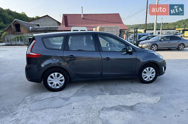 Минивэн Renault Grand Scenic 2010 в 