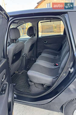 Минивэн Renault Grand Scenic 2010 в 