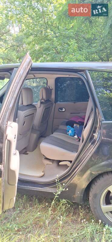Минивэн Renault Grand Scenic 2005 в Киеве