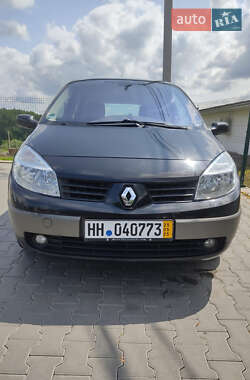 Минивэн Renault Grand Scenic 2004 в 
