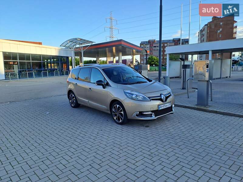 Renault Grand Scenic 2015