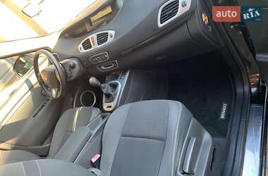 Минивэн Renault Grand Scenic 2010 в 