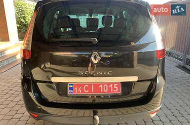 Минивэн Renault Grand Scenic 2010 в 