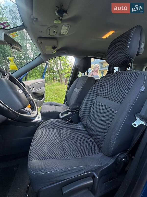 Минивэн Renault Grand Scenic 2011 в Львове