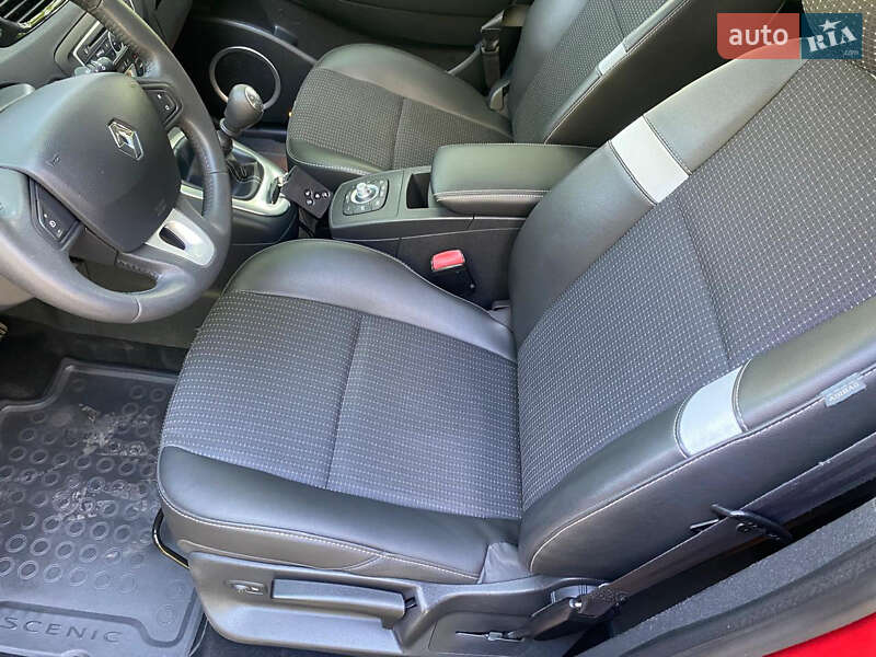 Мінівен Renault Grand Scenic 2011 в Рівному фото 24 Мінівен Renault Grand Scenic 2011 в Рівному