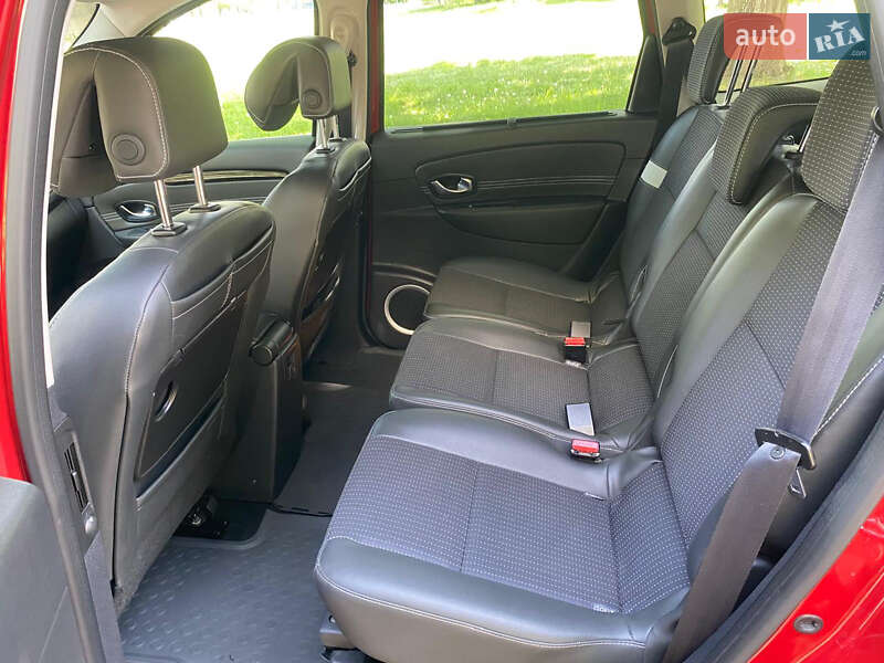 Мінівен Renault Grand Scenic 2011 в Рівному фото 36 Мінівен Renault Grand Scenic 2011 в Рівному