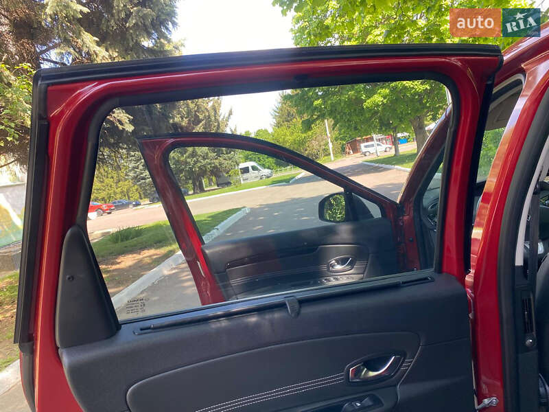 Мінівен Renault Grand Scenic 2011 в Рівному фото 41 Мінівен Renault Grand Scenic 2011 в Рівному