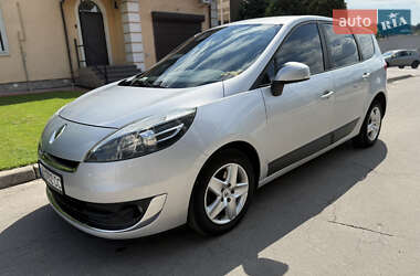 Renault Grand Scenic 2012