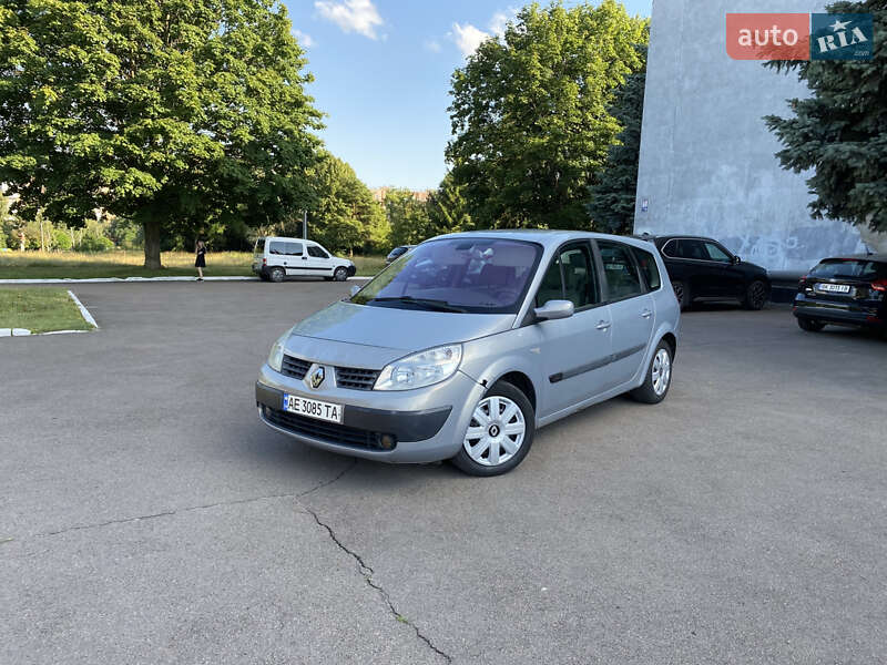 Минивэн Renault Grand Scenic 2004 в Ровно