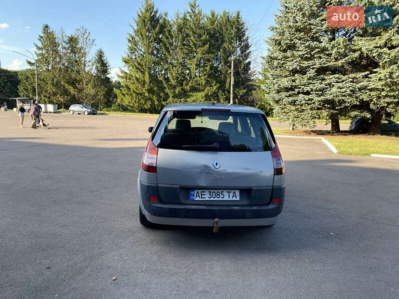 Минивэн Renault Grand Scenic 2004 в Ровно