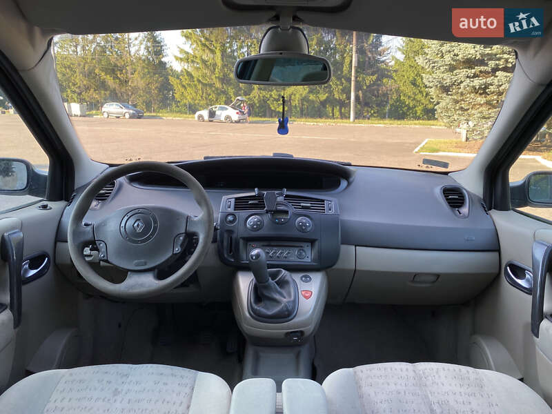 Минивэн Renault Grand Scenic 2004 в Ровно