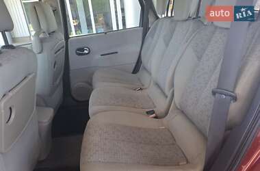 Минивэн Renault Grand Scenic 2006 в 