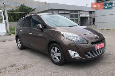Renault Grand Scenic 2011