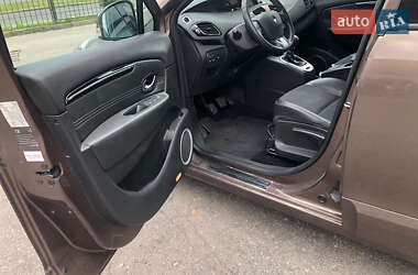 Минивэн Renault Grand Scenic 2011 в 