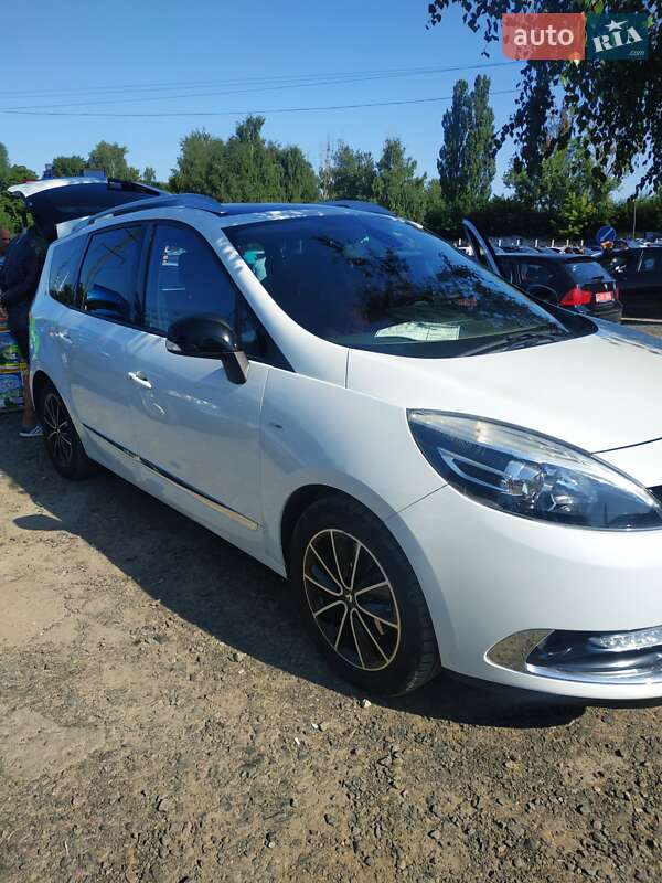 Renault Grand Scenic 2013