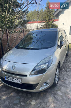 Минивэн Renault Grand Scenic 2010 в 