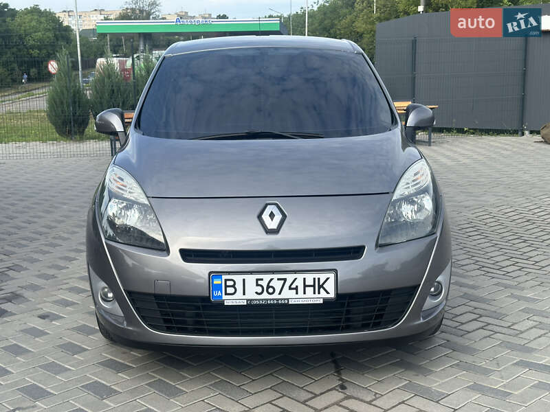 Минивэн Renault Grand Scenic 2010 в Полтаве