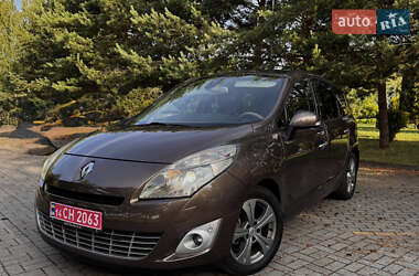 Минивэн Renault Grand Scenic 2010 в 