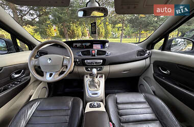 Минивэн Renault Grand Scenic 2010 в 