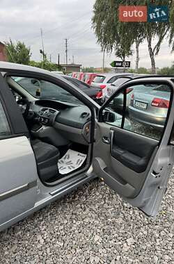 Минивэн Renault Grand Scenic 2005 в 