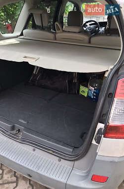 Минивэн Renault Grand Scenic 2008 в 