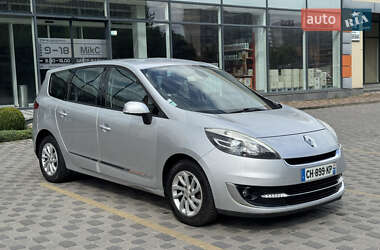 Минивэн Renault Grand Scenic 2012 в 