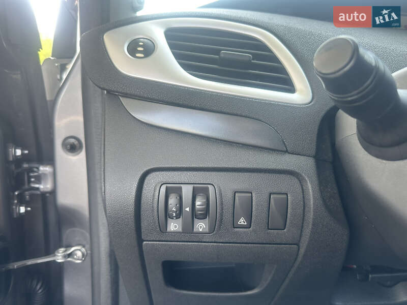 Минивэн Renault Grand Scenic 2009 в Житомире