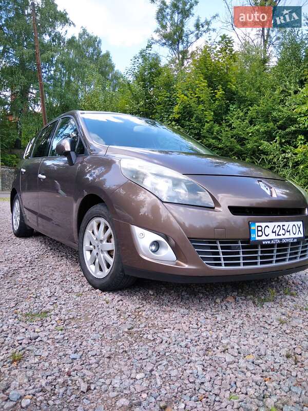 Минивэн Renault Grand Scenic 2010 в Бориславе