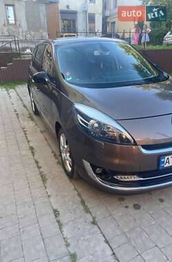 Мінівен Renault Grand Scenic 2012 в 