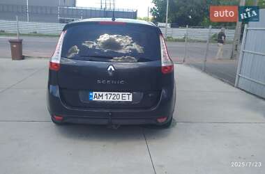 Минивэн Renault Grand Scenic 2010 в 
