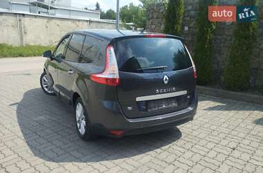 Минивэн Renault Grand Scenic 2011 в 