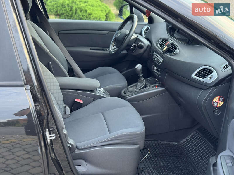 Минивэн Renault Grand Scenic 2010 в Самборе фото 40 Минивэн Renault Grand Scenic 2010 в Самборе