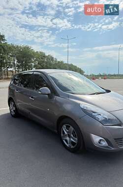 Renault Grand Scenic 2009