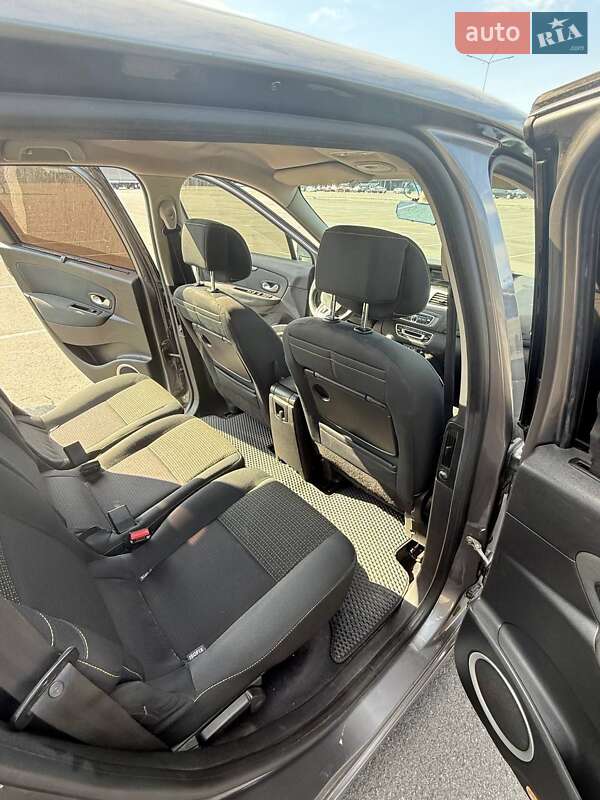 Минивэн Renault Grand Scenic 2009 в Подгородном